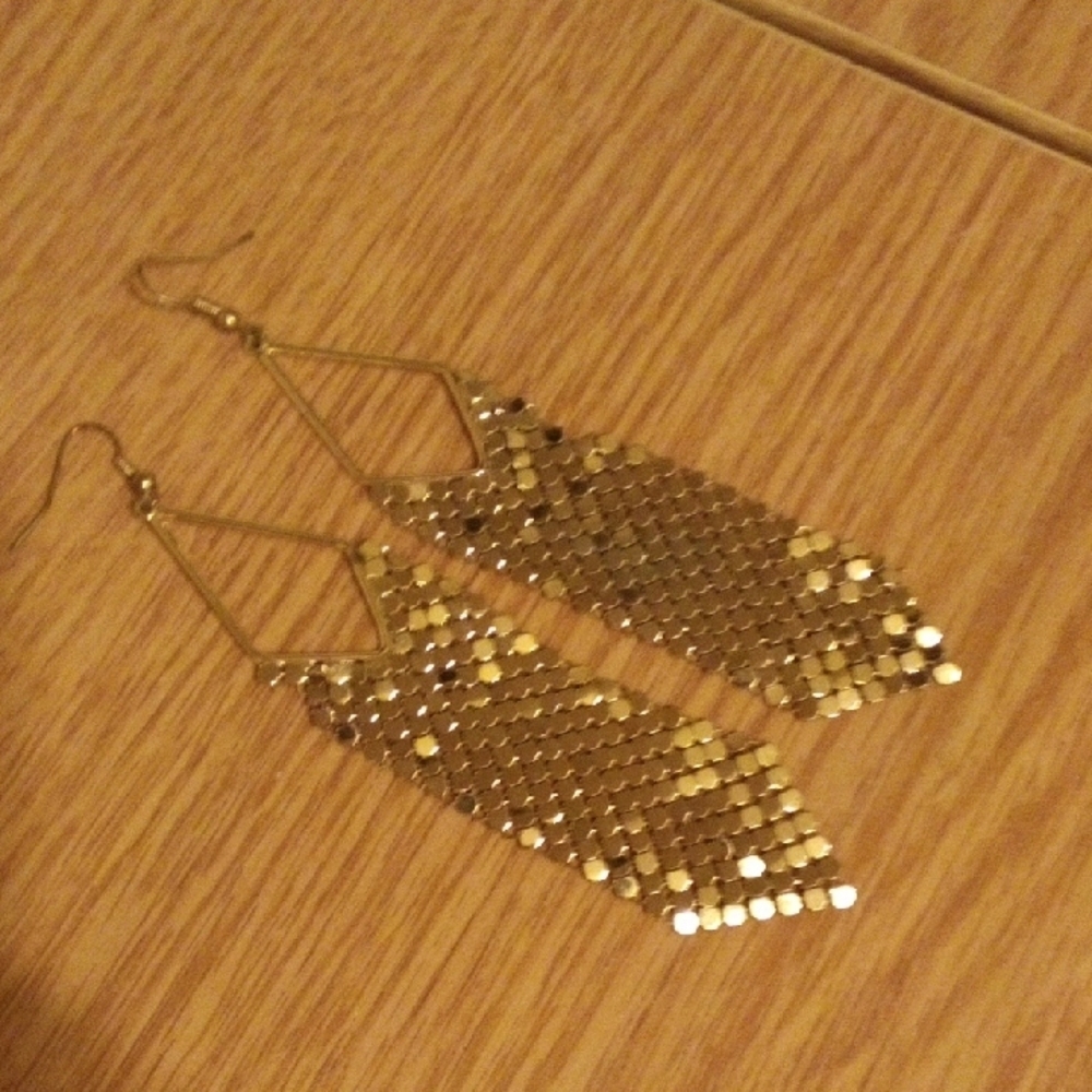 Chic Gold Mesh Dangle Earrings